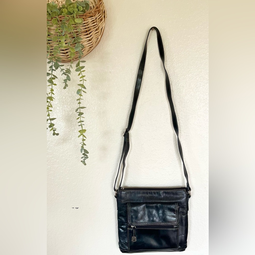 GIANI BERNINI - Black Crossbody Genuine Leather Purse - Lots of pockets!